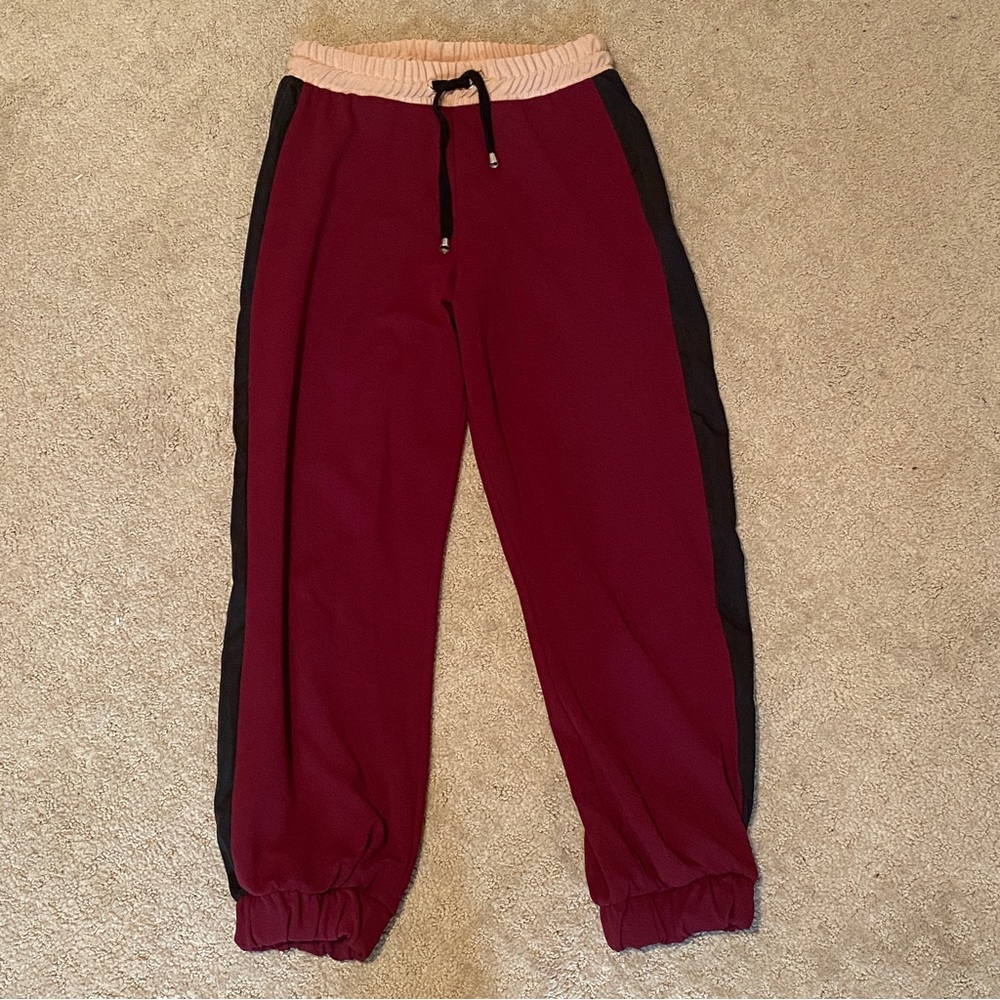 ZARA BURGUNDY JOGGERS MEDIUM